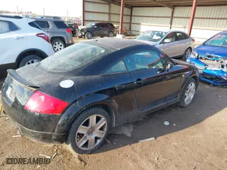 2004 Audi TT with VIN TRUWT28N941004373, listed as a IAAI auction lot 41886696 with 137,266 mi miles. Bid and sale history available at carsss.com. Image 4.