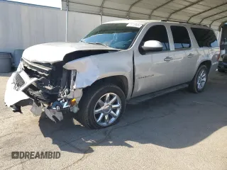 2008 Chevrolet Suburban Commercial with VIN 1GNFC16008R102380, listed as a Copart auction lot 74749604 with 170,711 mi miles and Salvage Title. Bid and sale history available at carsss.com. Image 1.