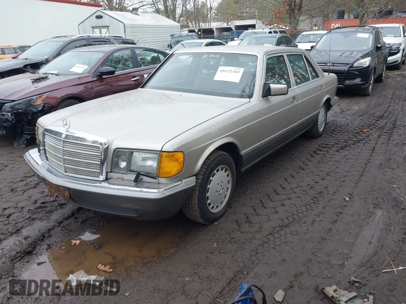 1987 Mercedes-Benz 560 with VIN WDBCA39D5HA357048, listed as a IAAI auction lot 41672343 with 151,635 mi miles and . Bid and sale history available at DreamBid. Image 2.