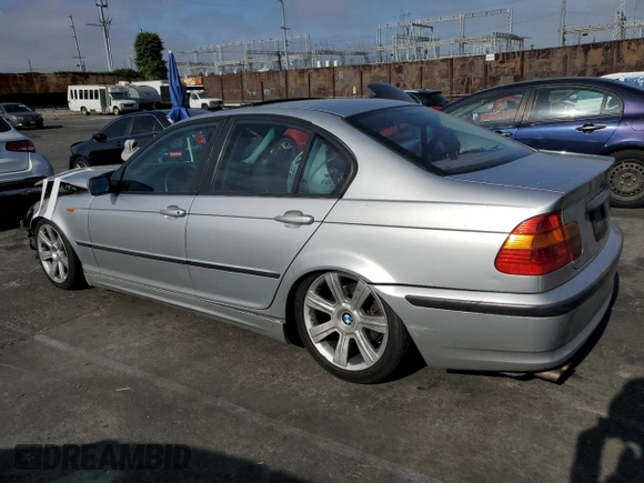 2002 BMW 3 Series 325i with VIN WBAEV33472KL73547, listed as a Copart auction lot 57667895 with 350,318 mi miles and Salvage title. Bid and sale history available at DreamBid. Image 2.