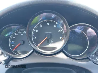 2016 Porsche Cayenne z VIN WP1AA2A26GKA13183, wystawiony jako IAAI lot #39110607 z przebiegiem Nie podano mil oraz . Historia ofert i sprzedaży dostępna na DreamBid. Obrazek 15.