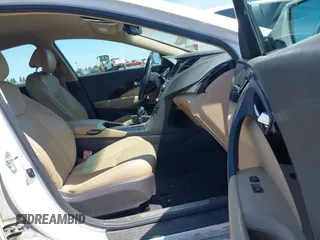 2013 Hyundai Azera with VIN KMHFG4JG5DA267347, listed as a IAAI auction lot 42580501 with 111,975 mi miles and . Bid and sale history available at DreamBid. Image 5.