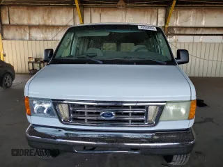 2006 Ford Econoline Passenger XL z VIN 1FBNE31L96HA15984, wystawiony jako Copart lot #46550855 z przebiegiem 242 736 mil mil oraz Czysty tytuł • Clean title. Historia ofert i sprzedaży dostępna na DreamBid. Obrazek 5.