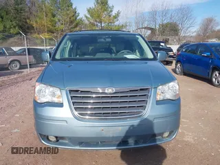 2009 Chrysler Town & Country Touring with VIN 2A8HR54169R577460, listed as a IAAI auction lot 42028839 with 160,692 mi miles and . Bid and sale history available at DreamBid. Image 12.