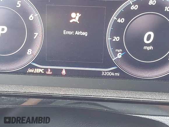 2021 Volkswagen Arteon SEL R-Line z VIN WVWSR7AN6ME007156, wystawiony jako IAAI lot #42254735 z przebiegiem 32 004 mil mil oraz . Historia ofert i sprzedaży dostępna na DreamBid. Obrazek 16.