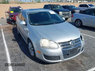 2010 Volkswagen Jetta Sedan Limited with VIN 3VWRX7AJ0AM034082, listed as a IAAI auction lot 41423445 with 148,630 mi miles. Bid and sale history available at carsss.com. Image 1.
