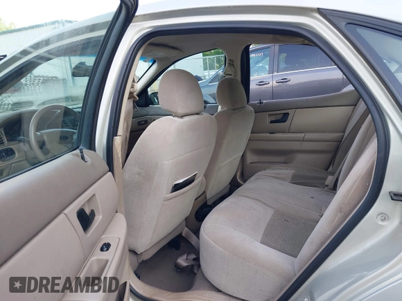 2006 Ford Taurus SE with VIN 1FAFP53UX6A184373, listed as a IAAI auction lot 42581542 with Not provided miles and . Bid and sale history available at DreamBid. Image 8.