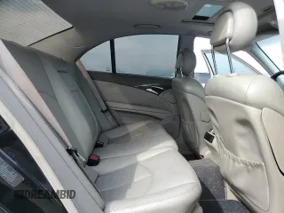 2003 Mercedes-Benz E 500 z VIN WDBUF70J63A290744, wystawiony jako Copart lot #58621995 z przebiegiem 124 631 mil mil oraz Czysty tytuł • Clean title. Historia ofert i sprzedaży dostępna na DreamBid. Obrazek 10.