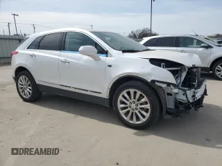 2019 Cadillac XT5 Premium Luxury FWD z VIN 1GYKNERS6KZ230100, wystawiony jako Copart lot #46347885 z przebiegiem 40 188 mil mil oraz Szkody całkowita. Historia ofert i sprzedaży dostępna na DreamBid. Obrazek 4.