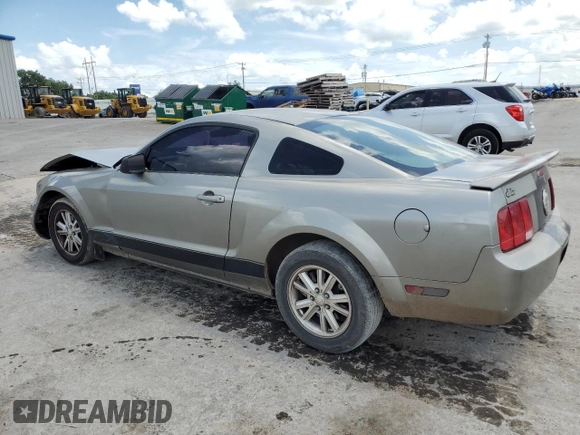 2008 Ford Mustang Deluxe with VIN 1ZVHT80N985139981, listed as a Copart auction lot 62411995 with 235,999 mi miles and Salvage title. Bid and sale history available at DreamBid. Image 2.