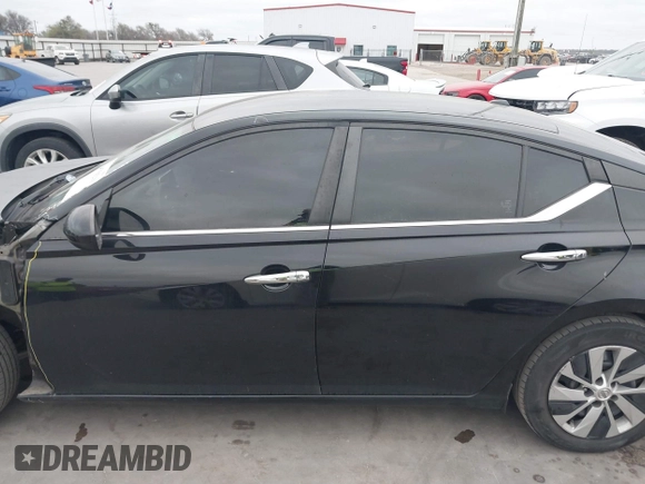 2019 Nissan Altima S with VIN 1N4BL4BV7KC240797, listed as a IAAI auction lot 41759210 with 89,840 mi miles and . Bid and sale history available at DreamBid. Image 15.