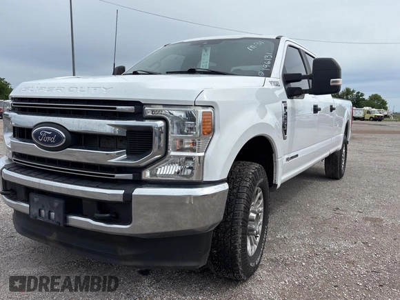 2022 Ford Super Duty F-250 SRW XL with VIN 1FT7W2BT0NEE18083, listed as a Copart auction lot 55780575 with 88,617 mi miles and Clean Title. Bid and sale history available at carsss.com. Image 2.