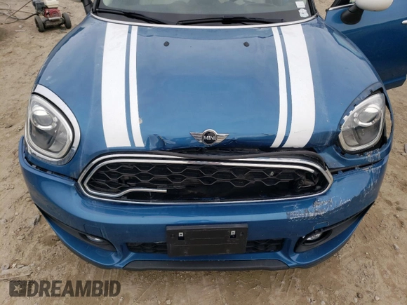 2018 MINI Countryman Cooper S with VIN WMZYT5C34J3E61721, listed as a Copart auction lot 73660274 with 0 mi miles and Salvage Title. Bid and sale history available at carsss.com. Image 11.