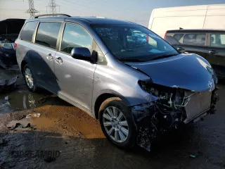 2017 Toyota Sienna LE with VIN 5TDJZ3DC8HS148910, listed as a Copart auction lot 47070465 with 87,024 mi miles and Salvage Title. Bid and sale history available at carsss.com. Image 4.