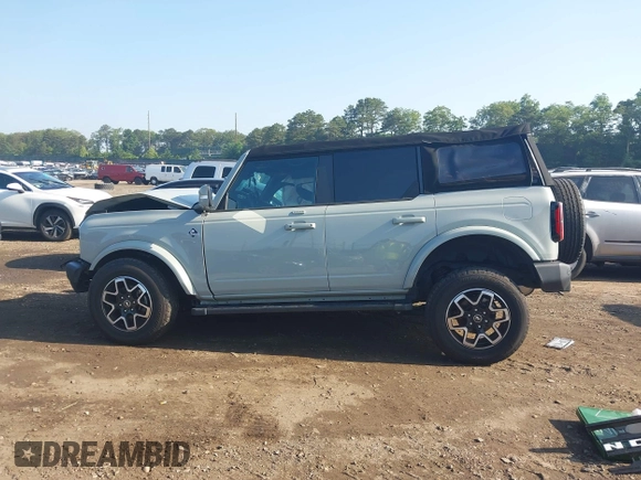 2022 Ford Bronco with VIN 1FMEE5DP7NLA78997, listed as a IAAI auction lot 42462203 with 20,253 mi miles and . Bid and sale history available at DreamBid. Image 14.