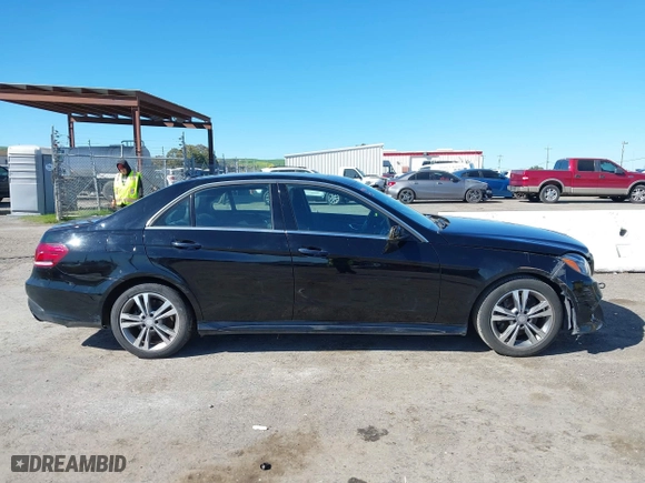 2016 Mercedes-Benz E-Class E 250 BlueTEC Luxury with VIN WDDHF0EB9GB274152, listed as a IAAI auction lot 41714634 with 77,661 mi miles. Bid and sale history available at carsss.com. Image 13.