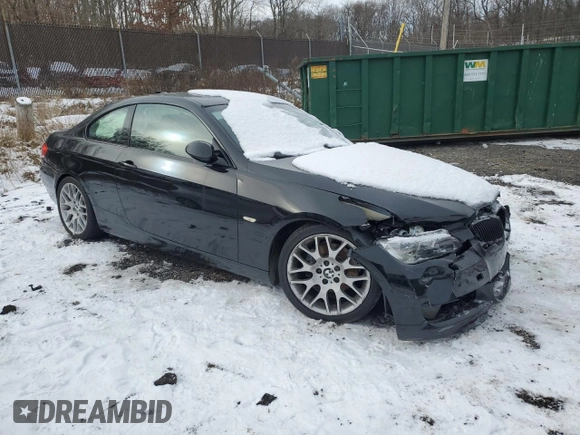 2009 BMW 3 Series 328i with VIN WBAWV13529P121249, listed as a Copart auction lot 89005845 with 107,011 mi miles and Salvage Title. Bid and sale history available at carsss.com. Image 4.