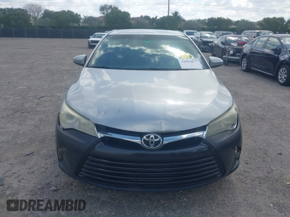 2015 Toyota Camry XLE with VIN 4T1BF1FK0FU093475, listed as a IAAI auction lot 42061877 with 131,618 mi miles. Bid and sale history available at carsss.com. Image 12.