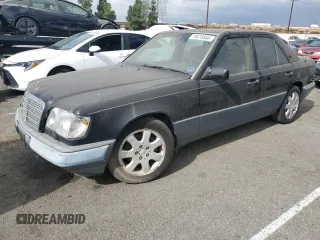 1995 Mercedes-Benz E Class with VIN WDBEA32E3SC185240, listed as a Copart auction lot 78418564 with 167,782 mi miles and Clean Title. Bid and sale history available at carsss.com. Image 1.