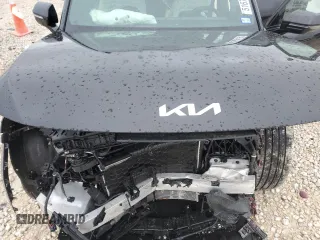 2024 Kia EV9 GT-Line z VIN KNDAEFS52R6040494, wystawiony jako Copart lot #51679105 z przebiegiem Nie podano mil oraz Szkody całkowita. Historia ofert i sprzedaży dostępna na DreamBid. Obrazek 12.