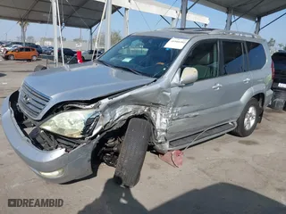 2006 Lexus GX 470 with VIN JTJBT20X060118385, listed as a IAAI auction lot 40566402 with 220,994 mi miles. Bid and sale history available at carsss.com. Image 6.