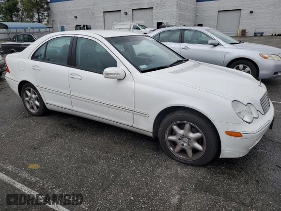 2001 Mercedes-Benz C 230/260/280/320 z VIN WDBRF61J71F094732, wystawiony jako Copart lot #50448475 z przebiegiem 39 911 mil mil oraz Czysty tytuł • Clean title. Historia ofert i sprzedaży dostępna na DreamBid. Obrazek 4.