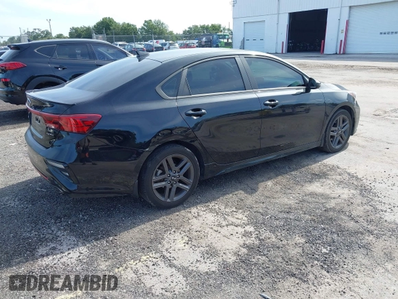 2021 Kia Forte GT-Line z VIN 3KPF34AD9ME326628, wystawiony jako IAAI lot #42675449 z przebiegiem 51 224 mil mil oraz . Historia ofert i sprzedaży dostępna na DreamBid. Obrazek 4.