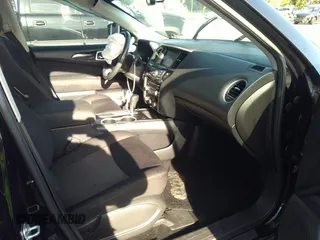 2017 Nissan Pathfinder S with VIN 5N1DR2MN6HC644925, listed as a IAAI auction lot 34176350 with Not provided miles and . Bid and sale history available at DreamBid. Image 5.