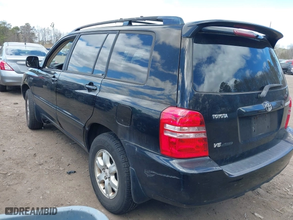 2003 Toyota Highlander with VIN JTEHF21A330140984, listed as a IAAI auction lot 42060638 with 215,694 mi miles. Bid and sale history available at carsss.com. Image 3.