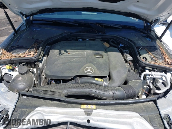 2019 Mercedes-Benz C 300 z VIN 55SWF8EB3KU297396, wystawiony jako IAAI lot #42064934 z przebiegiem 74 926 mil mil oraz . Historia ofert i sprzedaży dostępna na DreamBid. Obrazek 10.