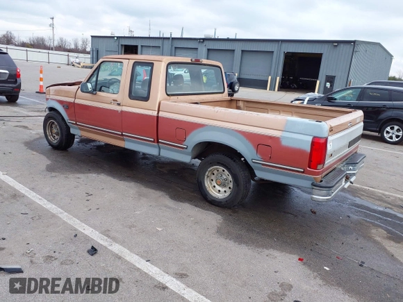 1994 Ford F-150 with VIN 1FTEX15NXRKB25889, listed as a IAAI auction lot 41031876 with 201,211 mi miles. Bid and sale history available at carsss.com. Image 3.