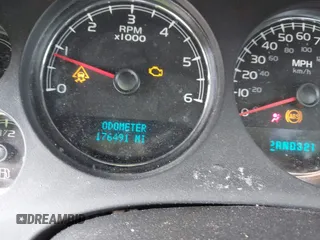 2007 Chevrolet Suburban LT с VIN 1GNFC16J67J350302, выставлен на аукционе IAAI как лот 41940082 с пробегом 176 491 миль миль и . История ставок и продаж доступна на DreamBid. Изображение 7.