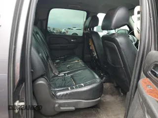 2011 Chevrolet Suburban LS with VIN 1GNSCHE06BR137070, listed as a Copart auction lot 48059975 with 264,581 mi miles and Clean Title. Bid and sale history available at carsss.com. Image 11.