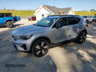 2023 Volvo XC40 Ultimate with VIN YV4ED3UM8P2946867, listed as a Copart auction lot 63029375 with 13,663 mi miles and Salvage title. Bid and sale history available at DreamBid. Image 1.