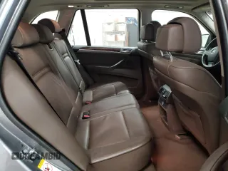 2008 BMW X5 3.0si z VIN 5UXFE43528L022455, wystawiony jako Copart lot #61400064 z przebiegiem 177 525 mil mil oraz Szkoda całkowita • Salvage title. Historia ofert i sprzedaży dostępna na DreamBid. Obrazek 11.