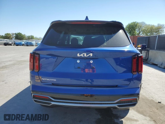 2023 Kia Sorento S with VIN 5XYRL4LC8PG212855, listed as a Copart auction lot 48684085 with 13,865 mi miles and Salvage Title. Bid and sale history available at DreamBid. Image 6.