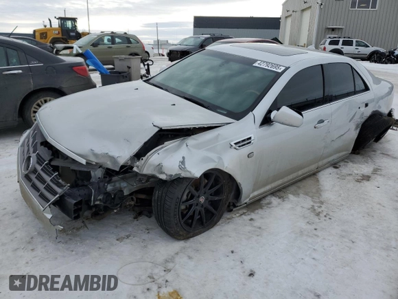 2011 Cadillac STS RWD z VIN 1G6DW6ED4B0120954, wystawiony jako Copart lot #42792695 z przebiegiem Nie podano mil oraz Szkoda całkowita • Salvage title. Historia ofert i sprzedaży dostępna na DreamBid. Obrazek 1.