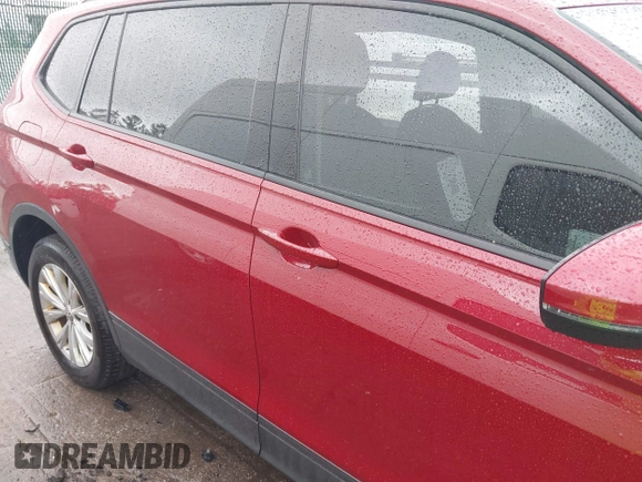 2018 Volkswagen Tiguan S with VIN 3VV0B7AX3JM095118, listed as a IAAI auction lot 42319834 with 100,759 mi miles and . Bid and sale history available at DreamBid. Image 14.