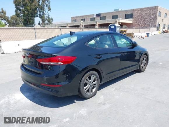 2017 Hyundai Elantra Limited z VIN 5NPD84LF8HH177251, wystawiony jako IAAI lot #42444208 z przebiegiem 145 632 mil mil oraz . Historia ofert i sprzedaży dostępna na DreamBid. Obrazek 4.