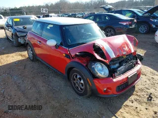2013 MINI Cooper Hardtop with VIN WMWSU3C53DT546962, listed as a IAAI auction lot 41355332 with 82,041 mi miles. Bid and sale history available at carsss.com. Image 1.