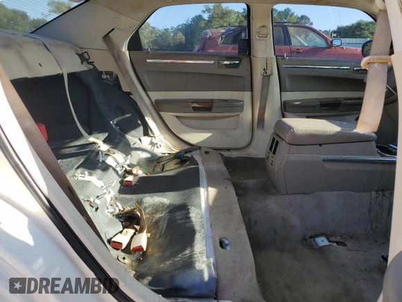 2009 Chrysler 300 with VIN 2C3LA63T59H583018, listed as a Copart auction lot 52827155 with 207,021 mi miles and Clean Title. Bid and sale history available at carsss.com. Image 10.