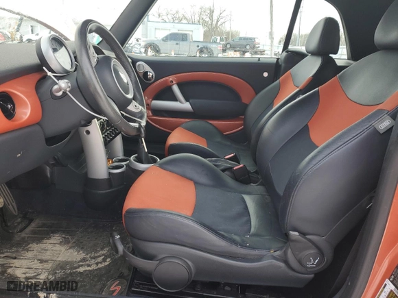 2006 MINI Cooper Convertible S with VIN WMWRH33536TF88105, listed as a Copart auction lot 44907995 with 45,184 mi miles and Salvage Title. Bid and sale history available at carsss.com. Image 7.