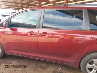 2017 Toyota Sienna LE Auto Access Seat с VIN 5TDKZ3DCXHS819305, выставлен на аукционе IAAI как лот 42284317 с пробегом 120 595 миль миль и . История ставок и продаж доступна на DreamBid. Изображение 15.