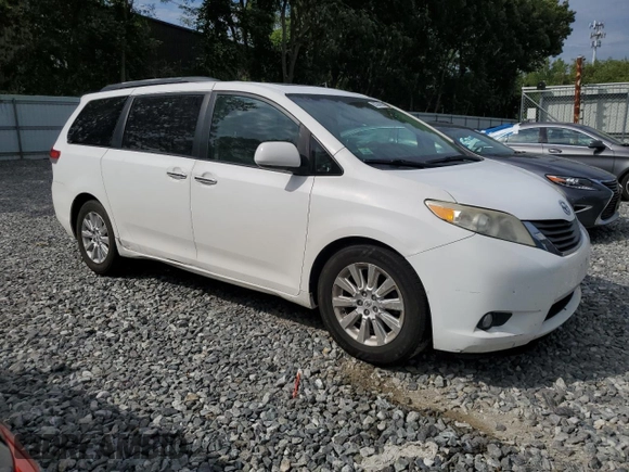 2011 Toyota Sienna XLE with VIN 5TDDK3DC4BS008071, listed as a Copart auction lot 63384305 with 237,182 mi miles and Clean title. Bid and sale history available at DreamBid. Image 4.