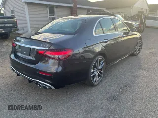 2021 Mercedes-Benz E-Class AMG E 53 with VIN W1KZF6BB0MA923835, listed as a Copart auction lot 80058874 with 33,195 mi miles and Clean Title. Bid and sale history available at carsss.com. Image 3.