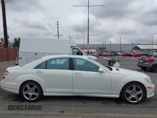 2009 Mercedes-Benz S-Class 5.5L V8 with VIN WDDNG71X89A245647, listed as a IAAI auction lot 41991864 with 81,766 mi miles. Bid and sale history available at carsss.com. Image 13.