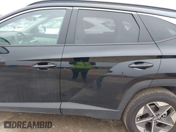 2025 Hyundai Tucson SEL with VIN 5NMJB3DE5SH502169, listed as a IAAI auction lot 41711984 with 2,486 mi miles. Bid and sale history available at carsss.com. Image 15.