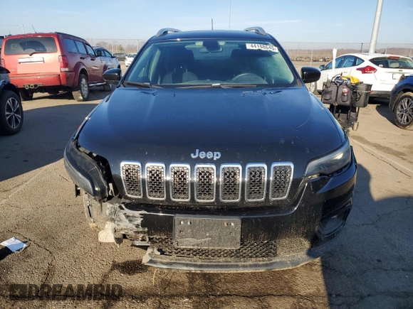 2019 Jeep Cherokee Latitude with VIN 1C4PJLCB5KD333235, listed as a Copart auction lot 44188645 with 115,166 mi miles and Salvage Title. Bid and sale history available at carsss.com. Image 5.