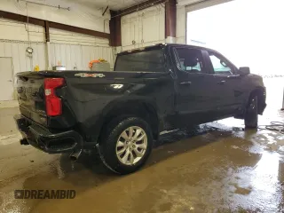 2021 Chevrolet Silverado 1500 Custom with VIN 1GCPYBEH9MZ171784, listed as a Copart auction lot 83081484 with 94,772 mi miles and Salvage Title. Bid and sale history available at DreamBid. Image 3.