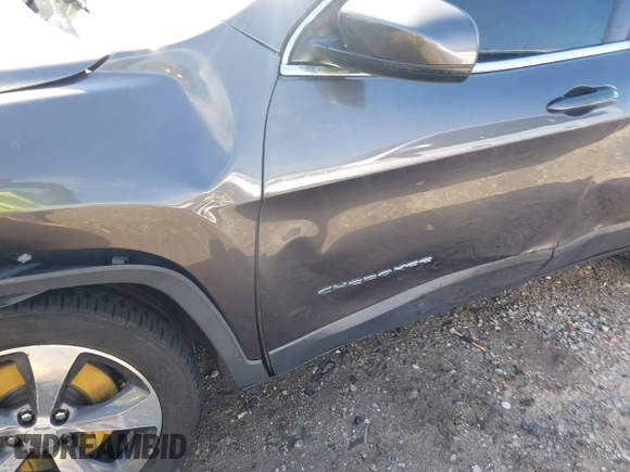 2019 Jeep Cherokee Limited with VIN 1C4PJLDX1KD173431, listed as a IAAI auction lot 42164174 with 87,870 mi miles and . Bid and sale history available at DreamBid. Image 19.
